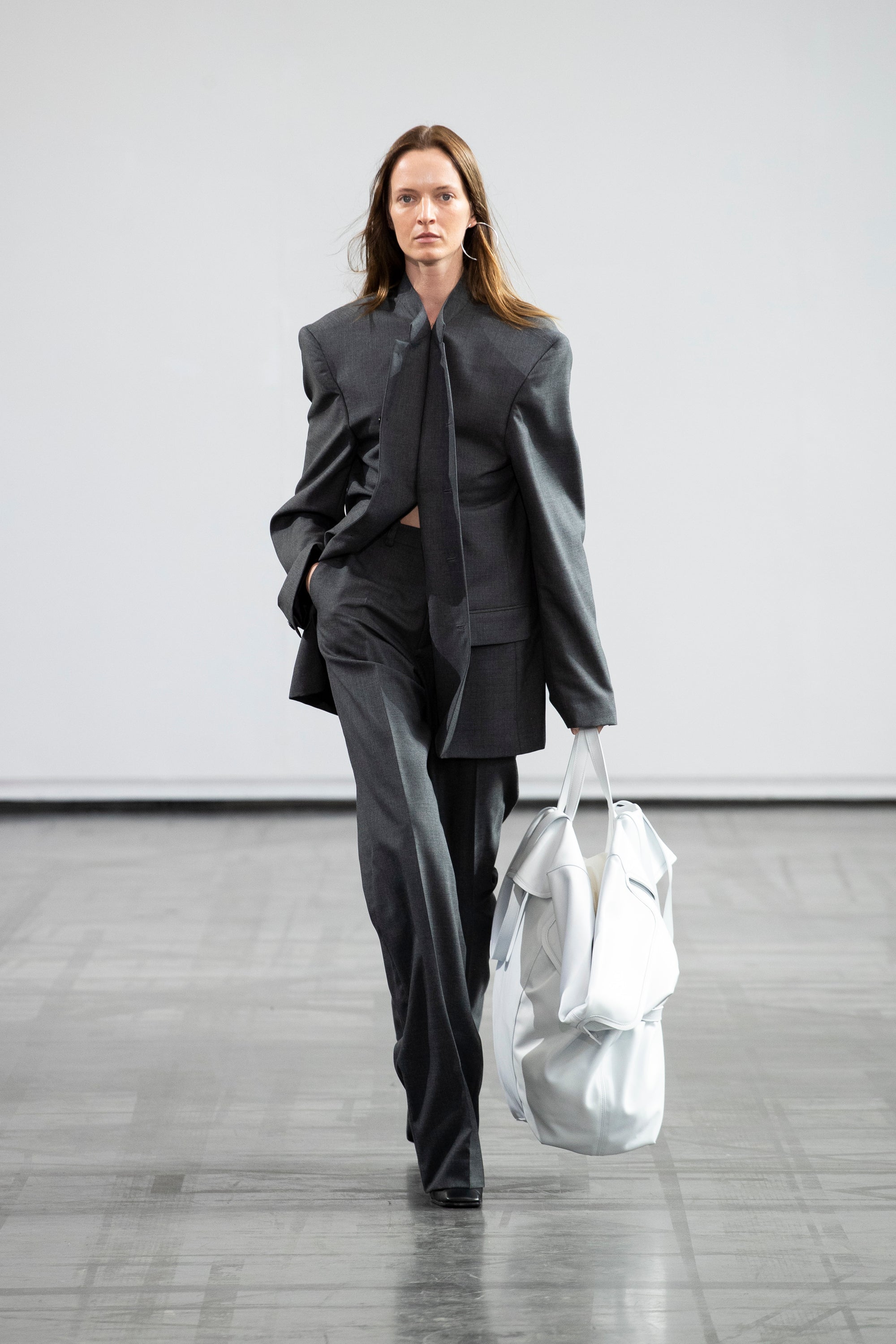 Look 3