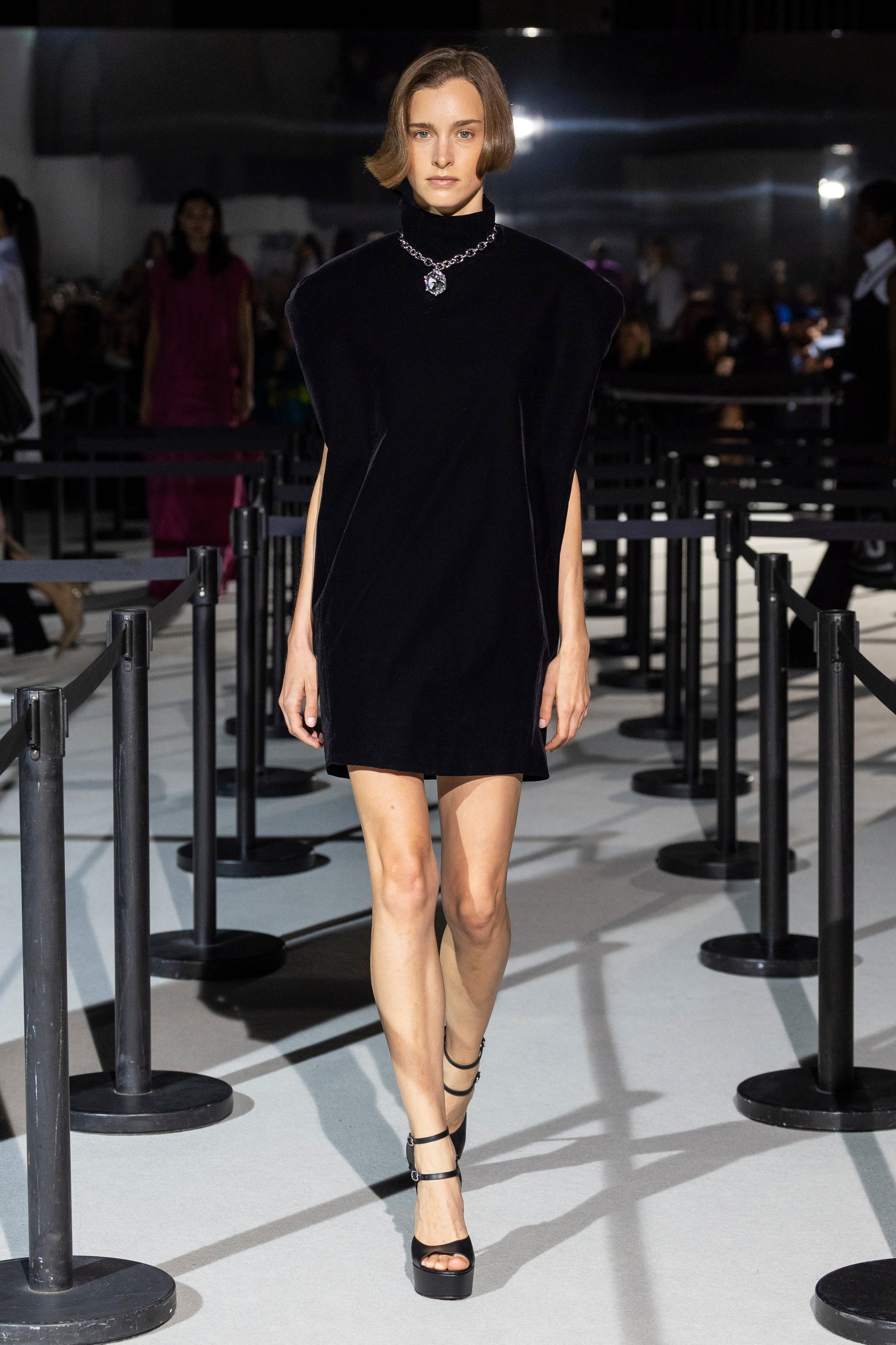 Look 15