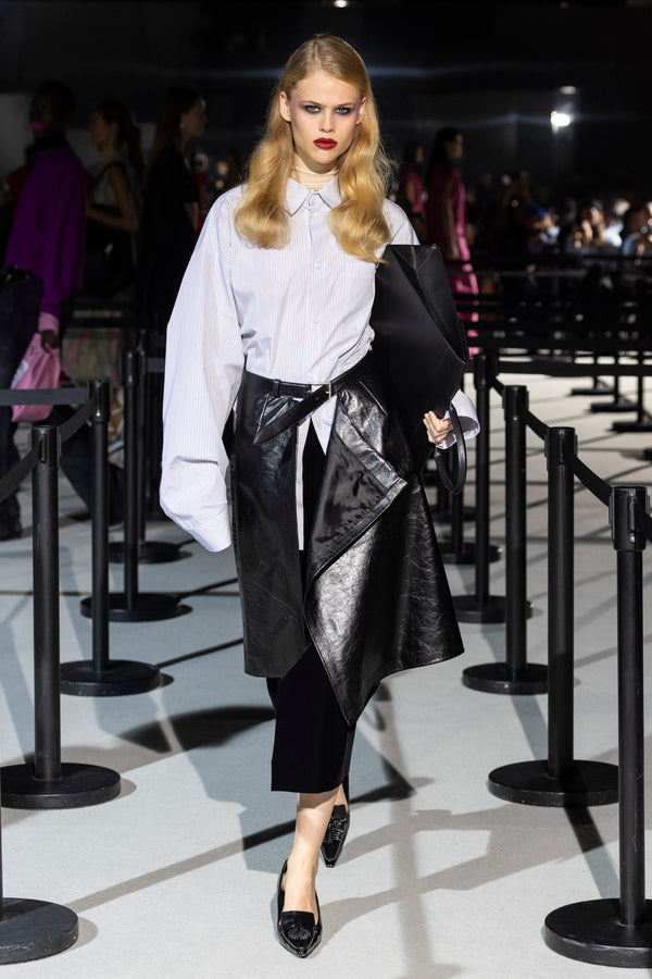 Look 16