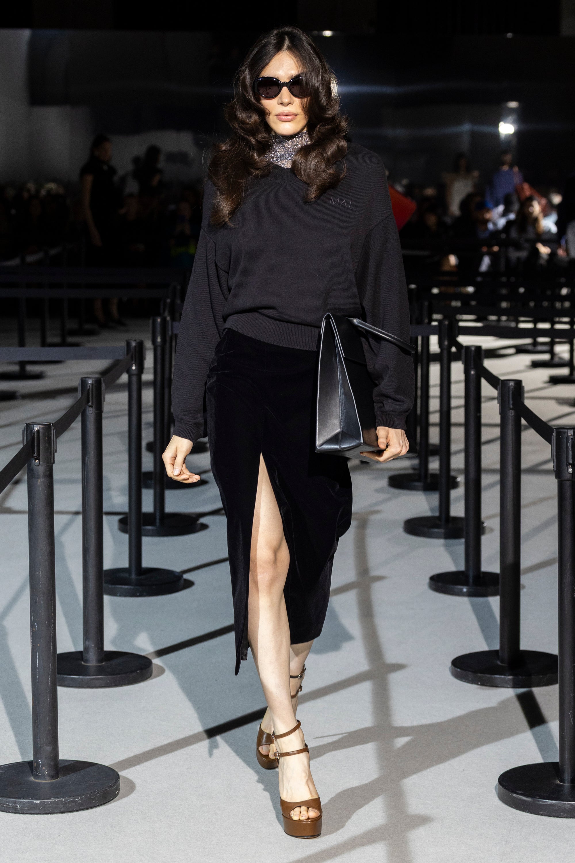 Look 30