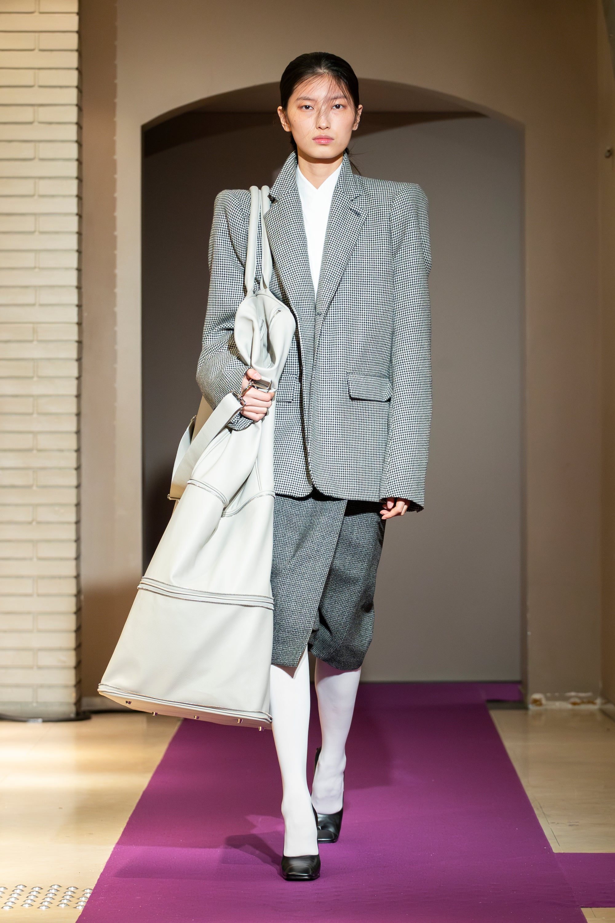 Look 3