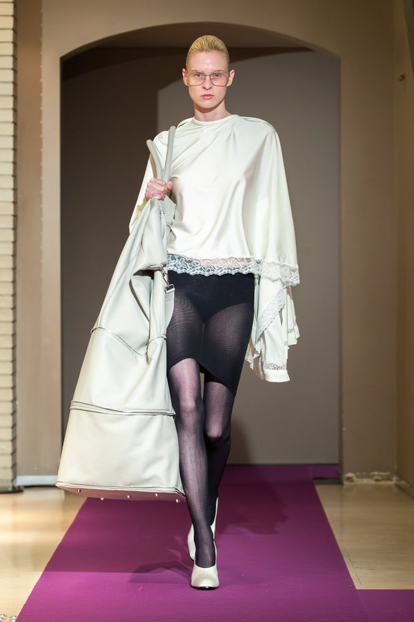 Look 15