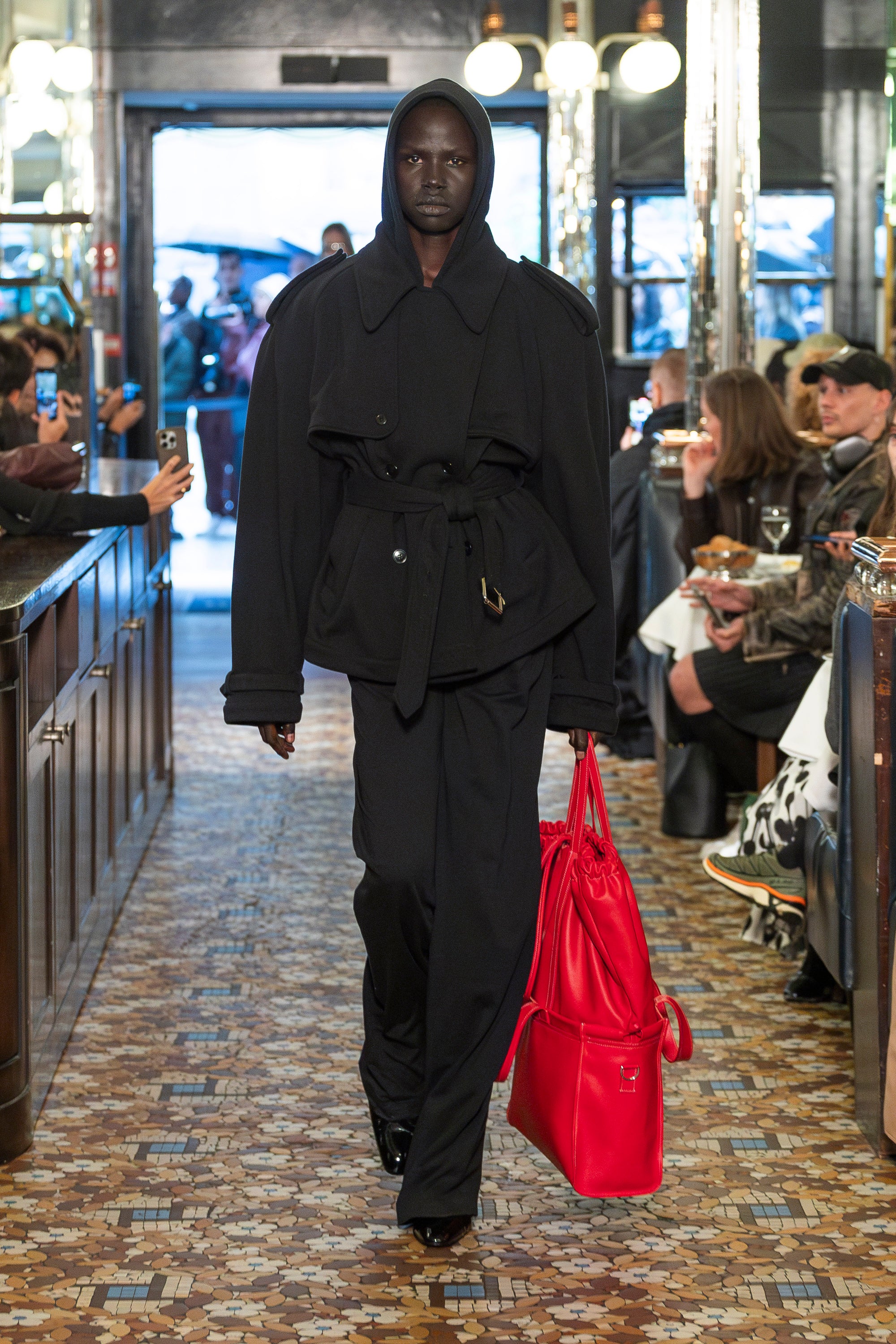 Look 4