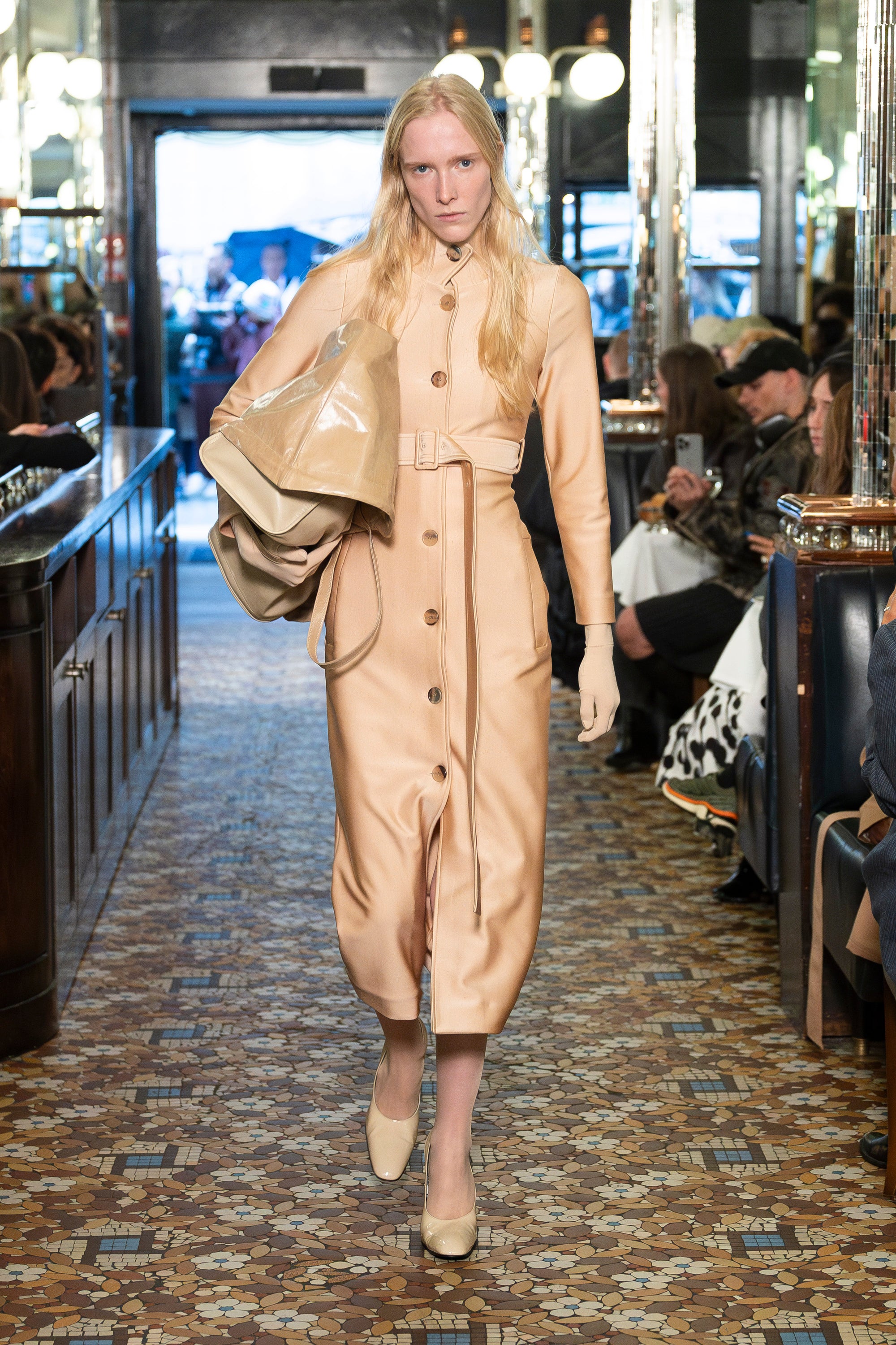 Look 38
