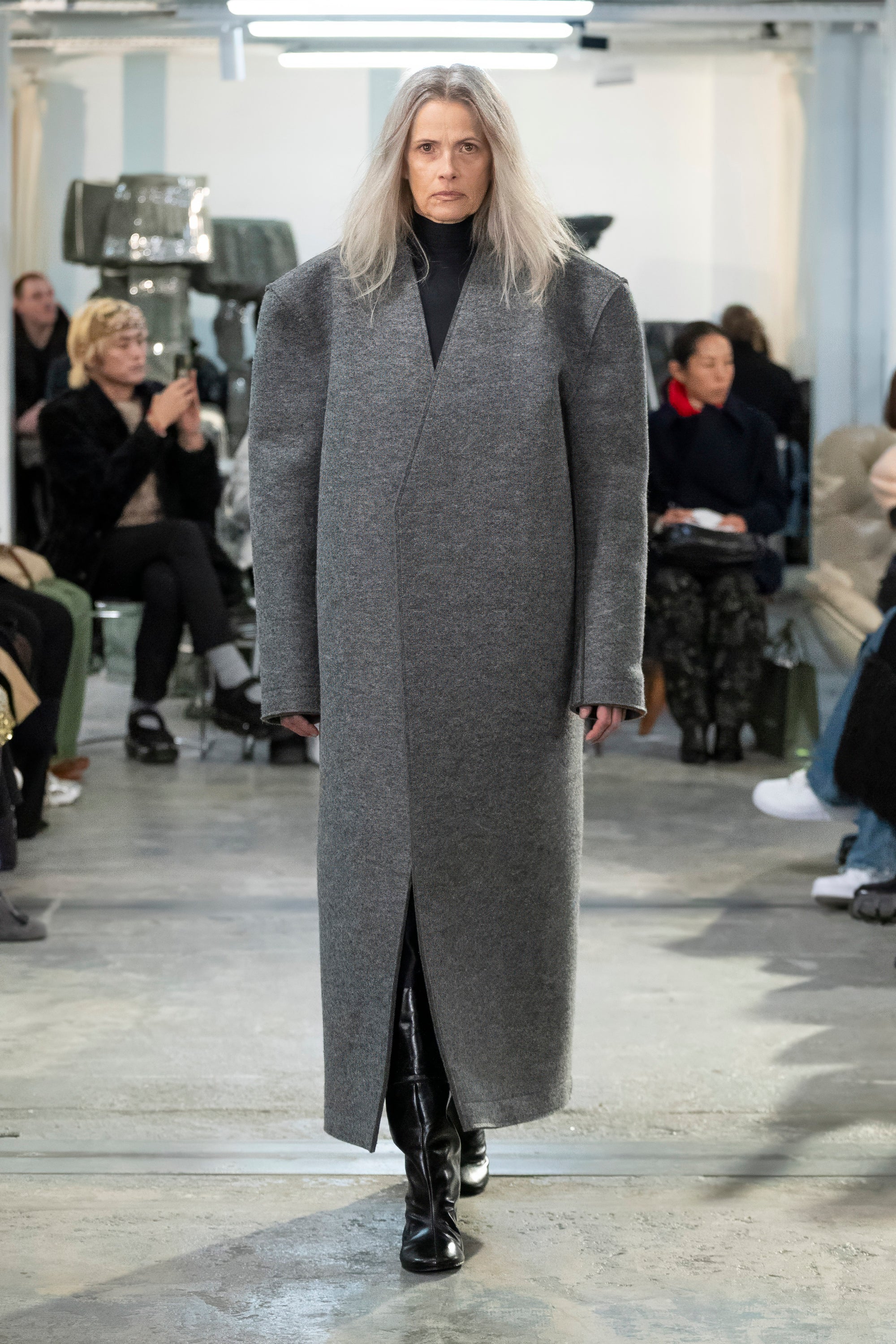 Look 3