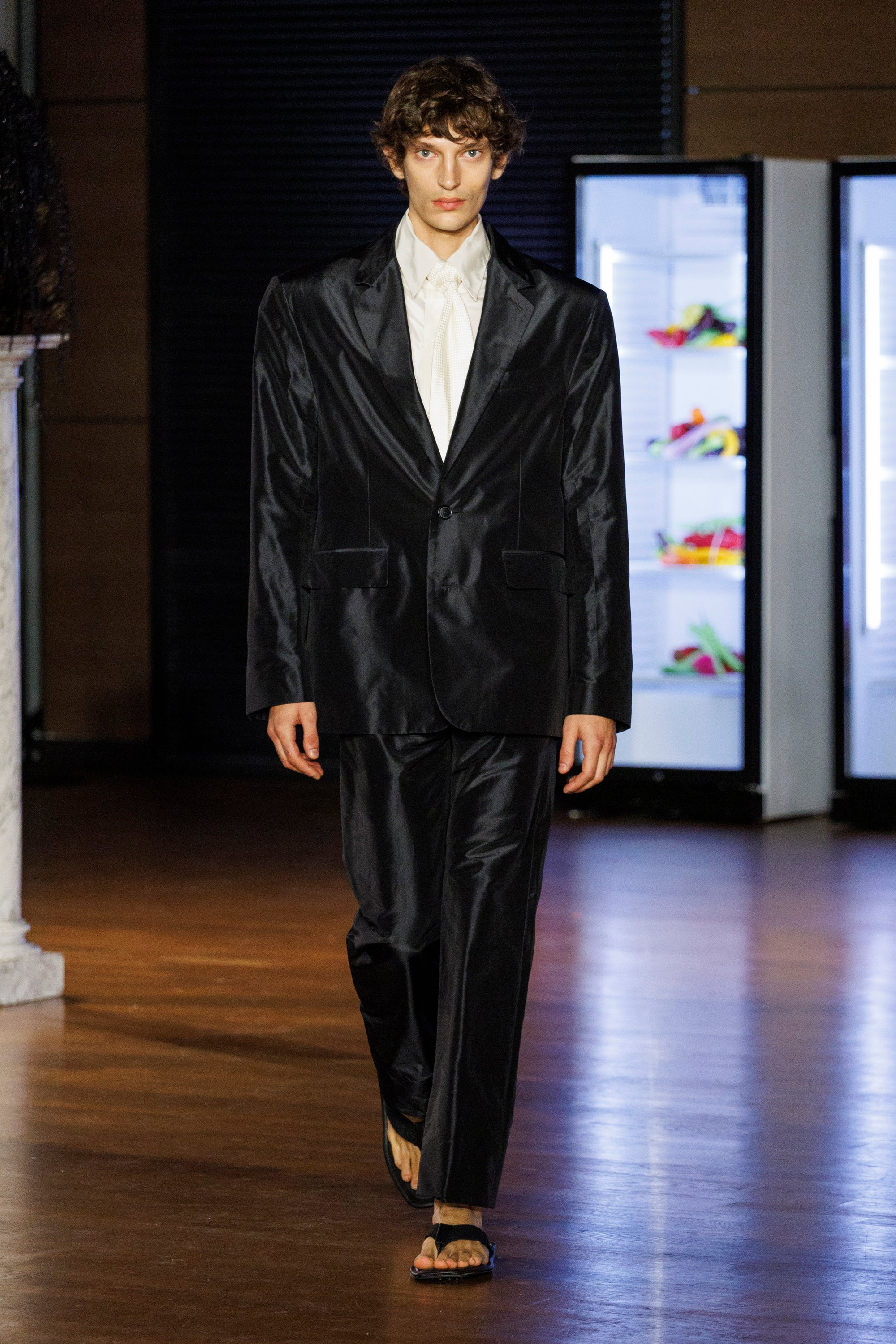 Look 1