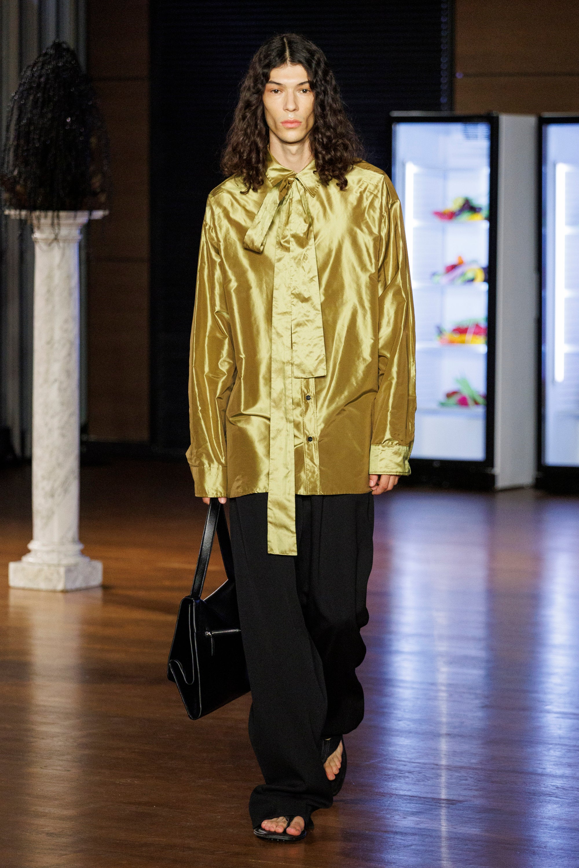 Look 15