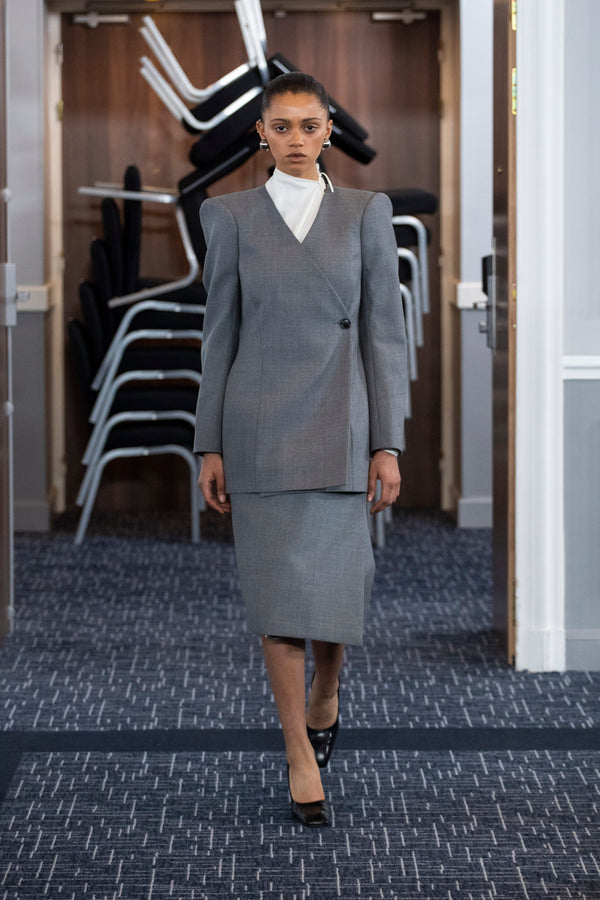 Look 10