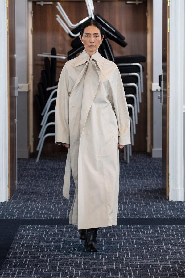 Look 18