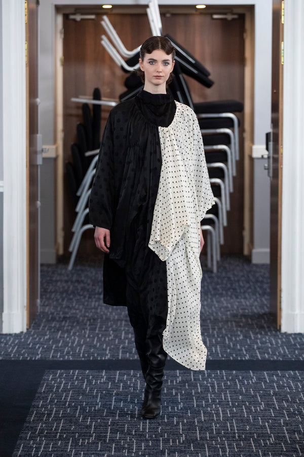 Look 25